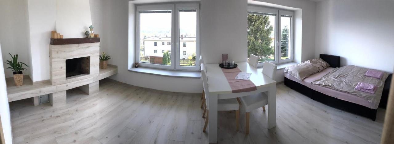 Soukromy Pokoj S Kuchyni A Koupelnou V Radovce Nove Mesto na Morave Ngoại thất bức ảnh