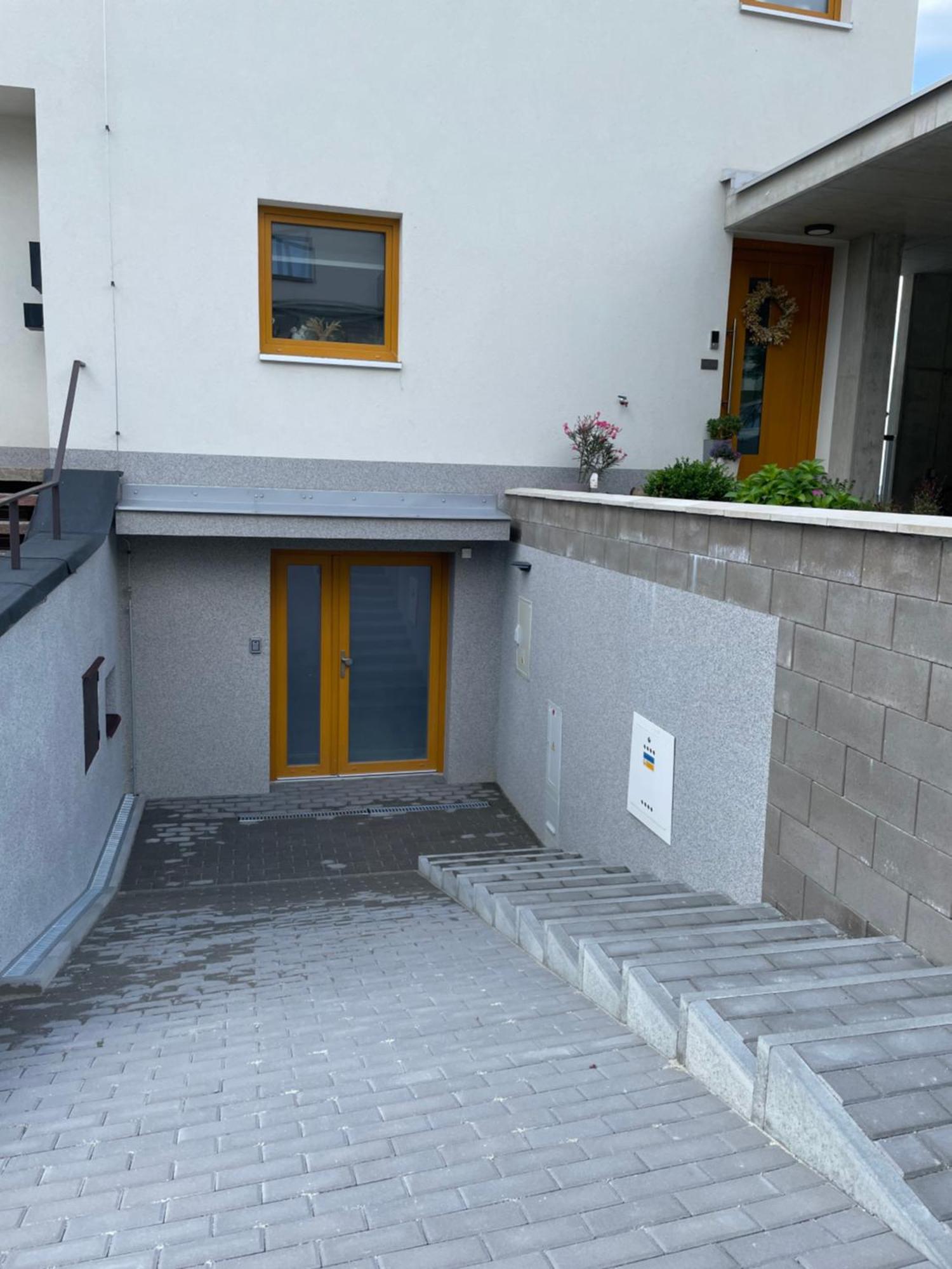 Soukromy Pokoj S Kuchyni A Koupelnou V Radovce Nove Mesto na Morave Ngoại thất bức ảnh